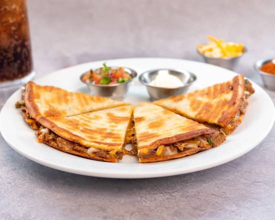 Cauliflower Quesadillas de Ropa Vieja