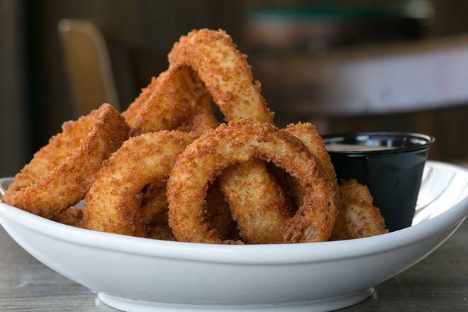 SHAREABLE ONION RINGS