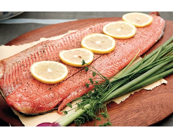 Fresh Atlantic Salmon Fillet, Farm Raised
