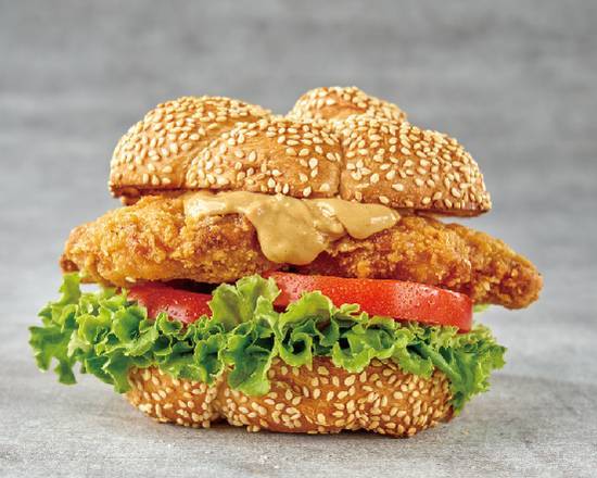 XL 花生勁辣炸雞芝加哥堡 XL Mr.Burger with Spicy Deep-Fried Chicken and Peanut Butter