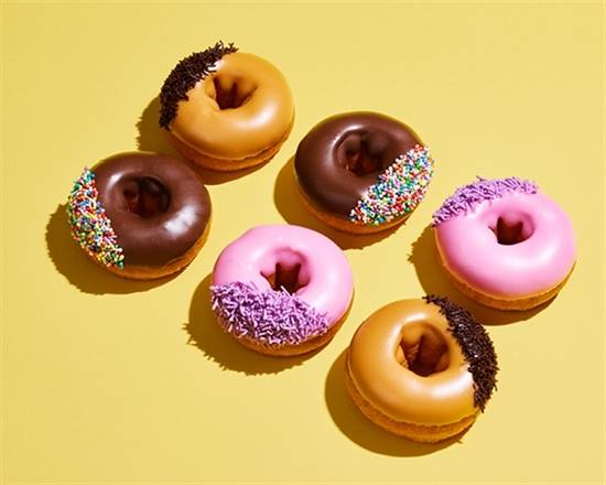 6 ICED CAKE DONUTS