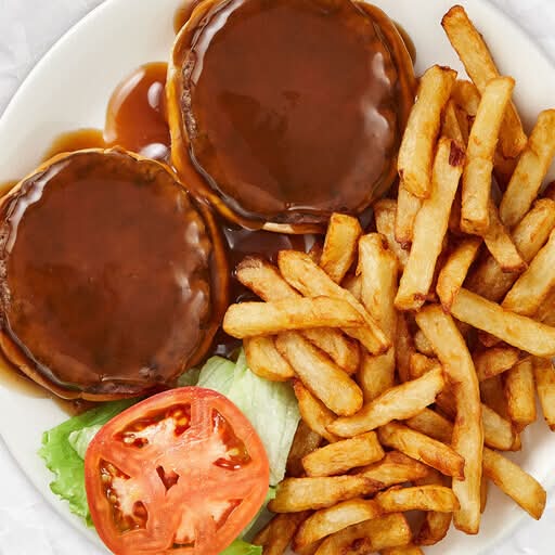 Hamburger steak avec frites / Hamburger steak with fries