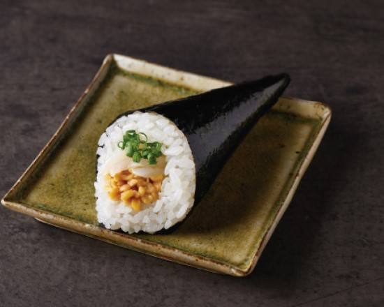 イカ納豆手巻(ネギ有)【 V2116 】 Squid & Natto Hand Roll with Spring Onions