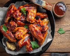 Star wings (Avenida Plan de San Luis 6030)