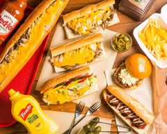 トヨダチーズステーキ TOYODA'S CHEESE STEAK