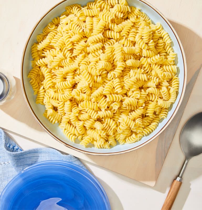 CATERING KIDS FUSILLI PASTA WITH BUTTER