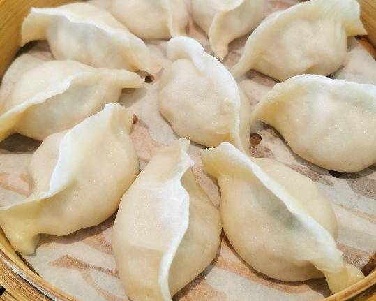 Steamed pork & cabbage dumplings