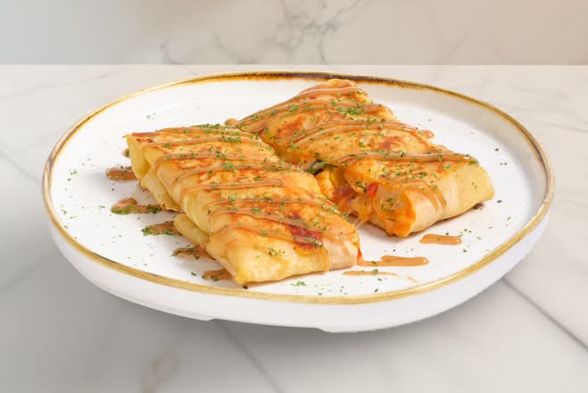 Siracha Chicken Crepe Parcel