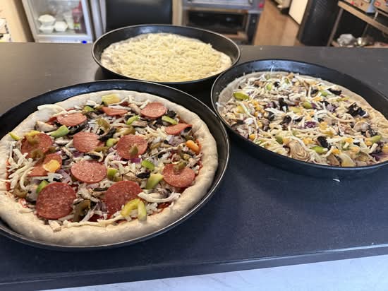 Pizza House (71 Knowland Grove)