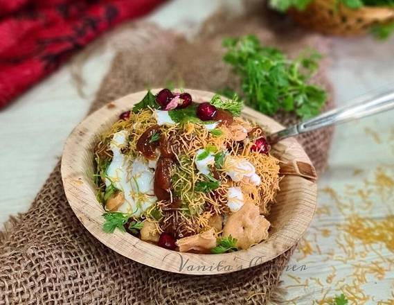 Aloo Tikki (Potato Patty) Chaat