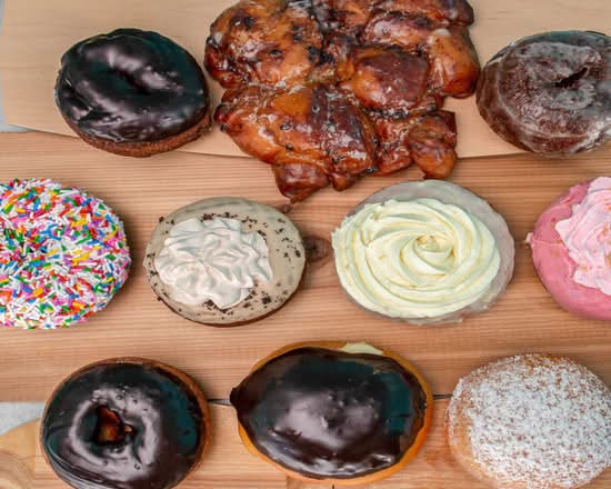 Mavericks Donuts (Windsor)