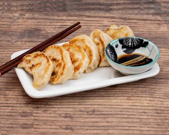 Grilled Chicken Dumpling 鸡锅贴 (6)