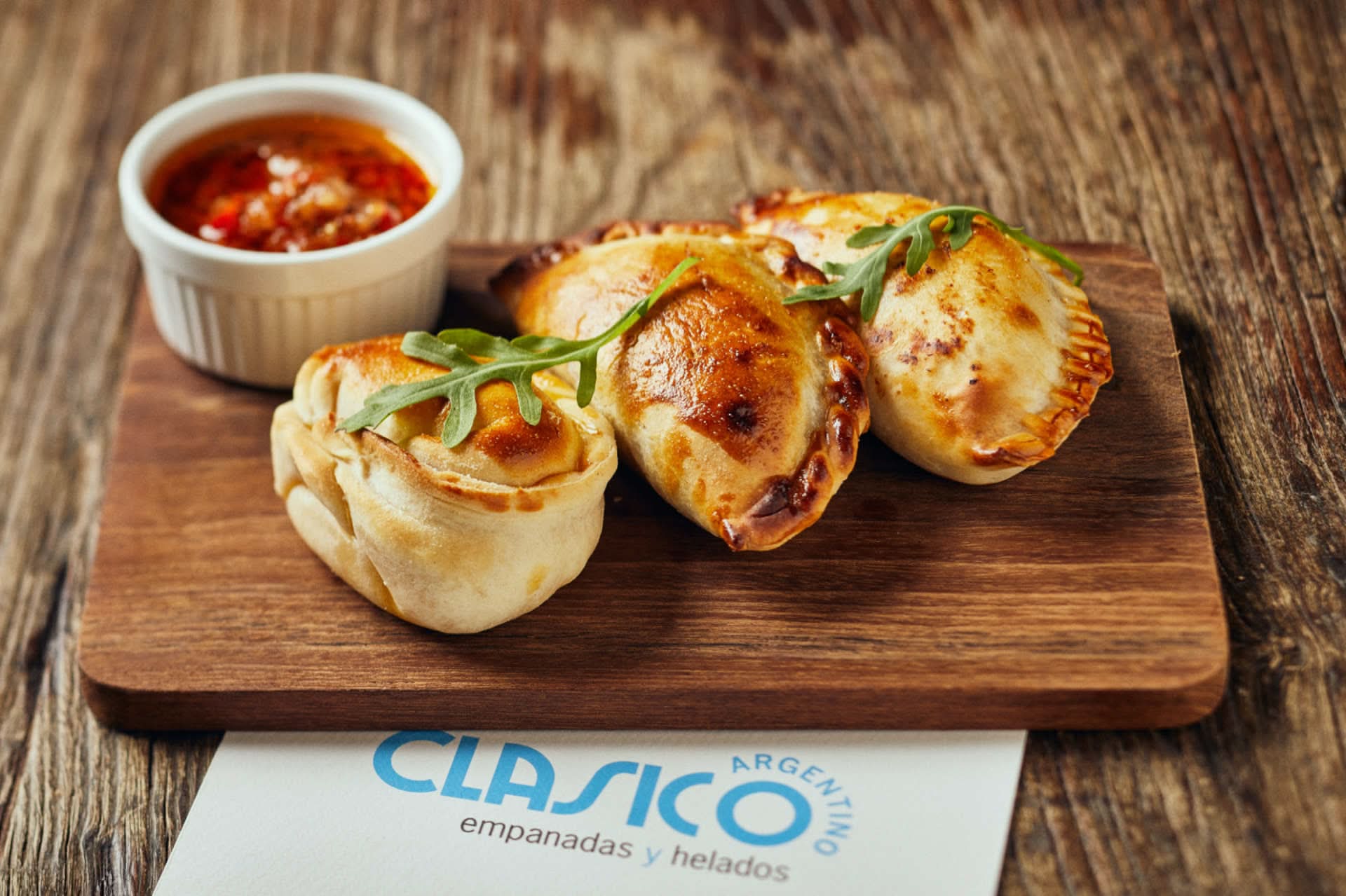 3 EMPANADAS