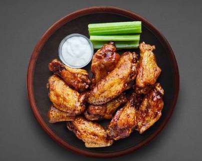 18 Classic Bone-in Wings