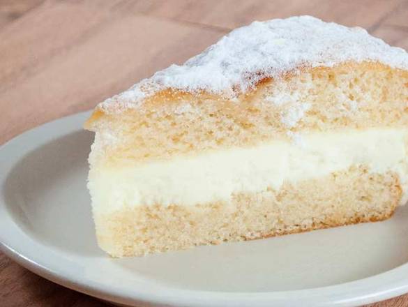 Italian Lemon Cream Cake