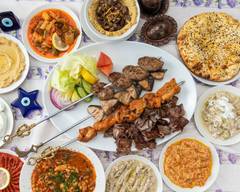 ナザール トルコ料理レストラ�ン NazaR Turkish Restaurant - All Halal Food -