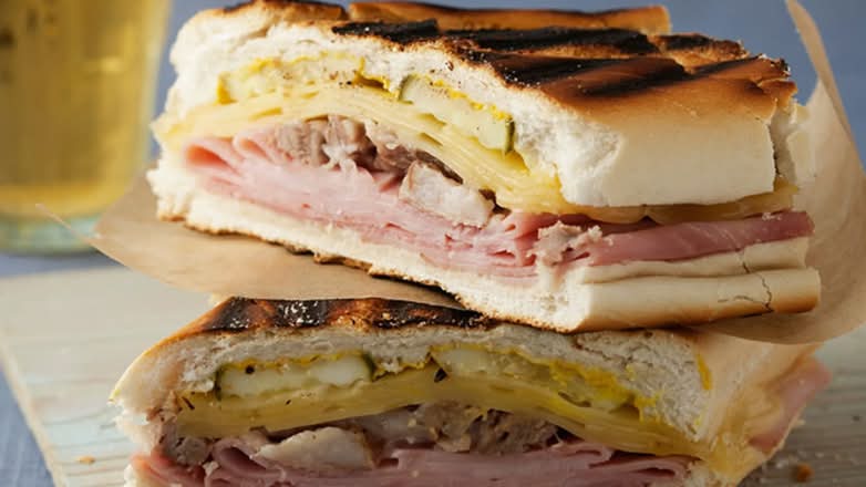 Cubano ¡Nuestra Especialidad!