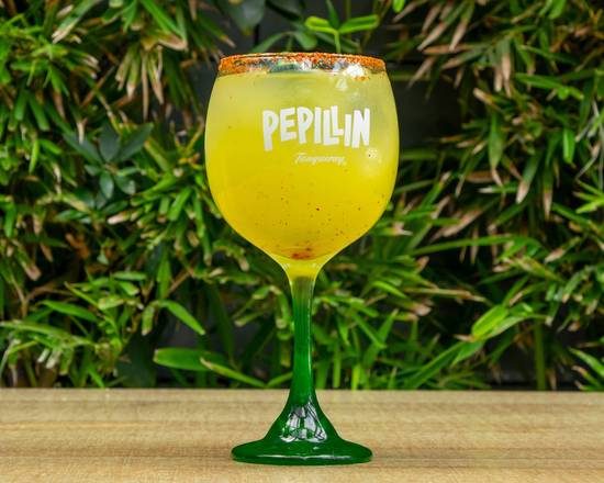 Pepillín (240 ml). Viene en vaso de plástico desechable.