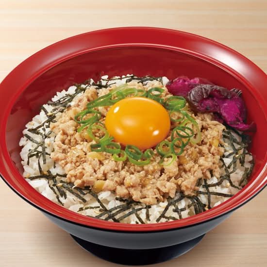 旨だしとりそぼろ丼 Savory Dashi Minced Chicken Rice Bowl w/ Raw Egg