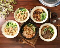 草頭芳四川牛肉麵