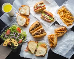 Cheese Headz Grill Cheese & Mac And Cheese