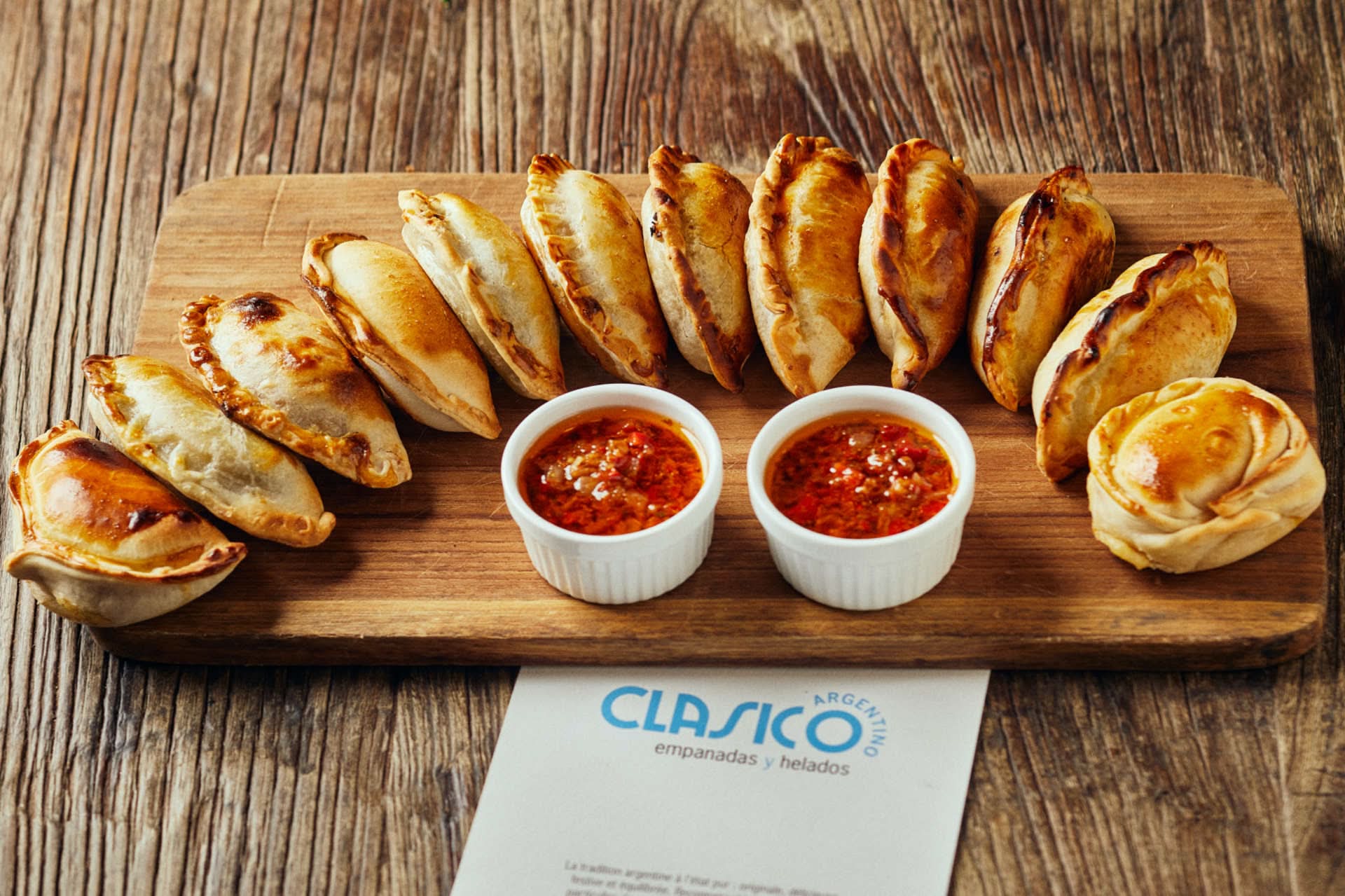 12 EMPANADAS
