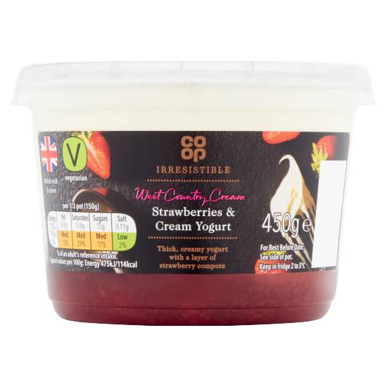 Co-Op Irresistible Strawberries & Cream Yogurt 450g