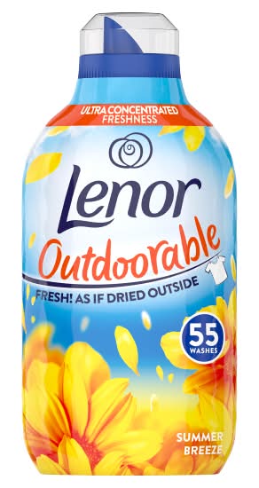 Lenor Summer Breeze Outdoorable Fabric Conditioner (770ml)