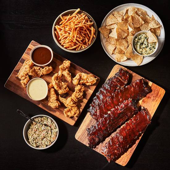 Signature Combo: Ribs & Chicken Tenders