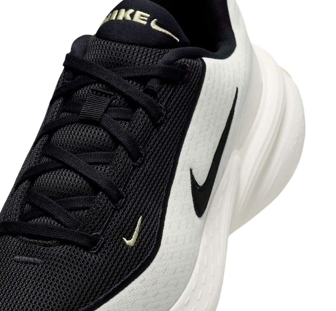 Nike Uplift Sc Running Shoe - Men display picture 3