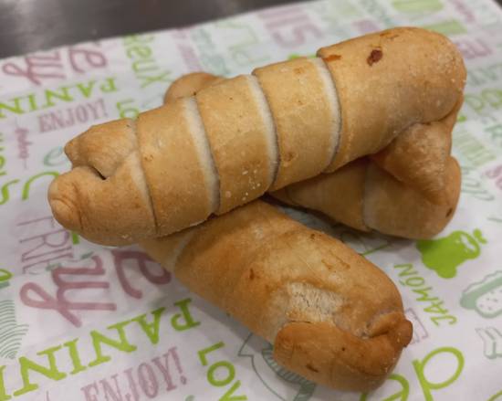 Tequeños venezolanos de queso crujientes