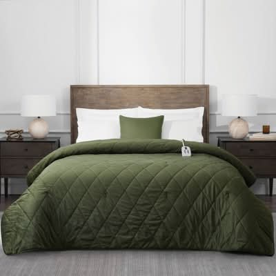 Brookstone Heated Diamond Stitch Quilt Blanket, Twin, Olive Green
