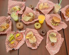 Glee Donuts & Burgers (Fountain Valley)