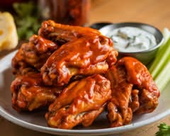 Hot Wingin' (43 West Flagler Street Miami)