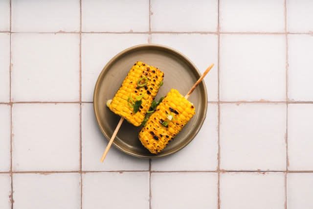 Corn on the Cob (V)
