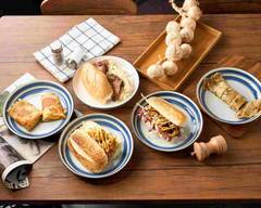 日出見 食務所