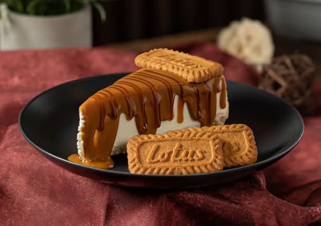Lotus Caramel Cheesecake