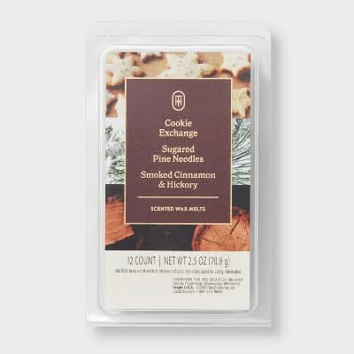 Threshold Sugared Pine Needles Cozy Wax Melt Cookie, Smoked Cinnamon & Hickory (2.5 oz, 12 ct)