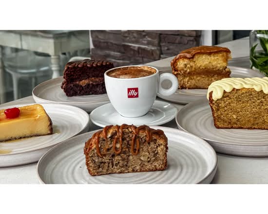 GRATZIE Café Bistró (Urdesa)