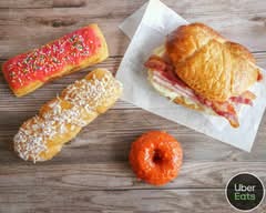 Junust Donut&Breakfast (10097 Florida Boulevard)