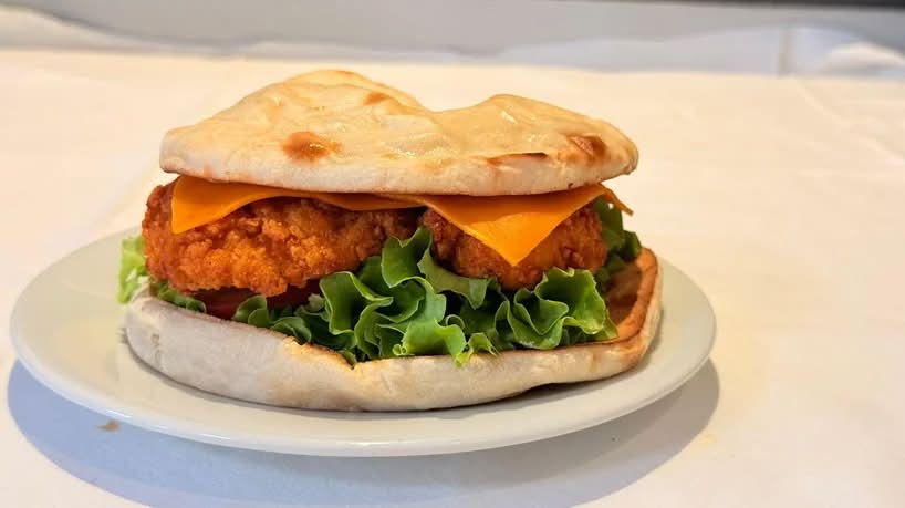 🍔 Chicken Naan Burger