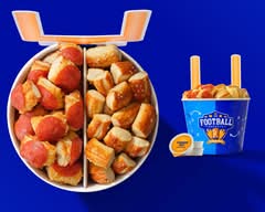 Auntie Anne's (163 N Michigan Ave)