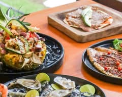 Mariscos Los Plebes Avandaro