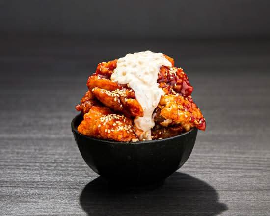 サクッと爆上げ!!爆盛鶏唐丼】唐揚げ商店鳥一ミート 東松山新宿店の