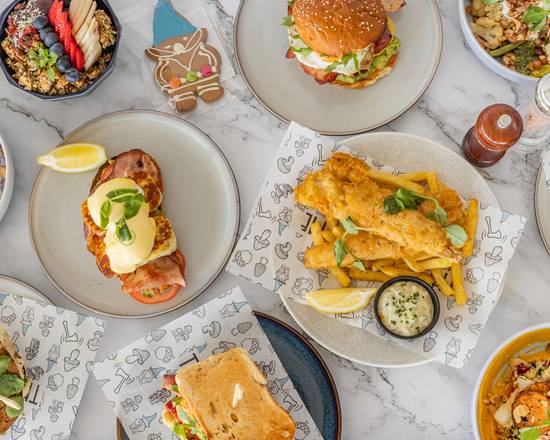 The Angry Gnome (Clovelly Road)