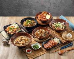 阿美小吃店 紅槽燒肉 蒜味肉羹 滷肉飯