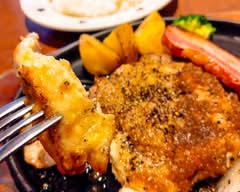 グリルチキン弁当と焼き鮭定食みやこ 用賀店 