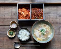 韓国の��伝統的健康スープ 「プゴク」専門店　たらちゃん