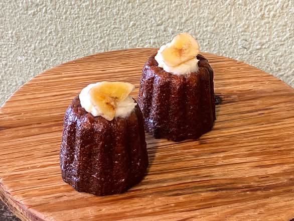 banana canelé
