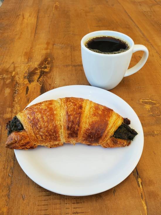 Spinach, Mushroom & Cheese Croissant